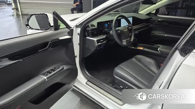 Hyundai Grandeur Hybrid (GN7) 2023 Белый из Кореи, фото 2