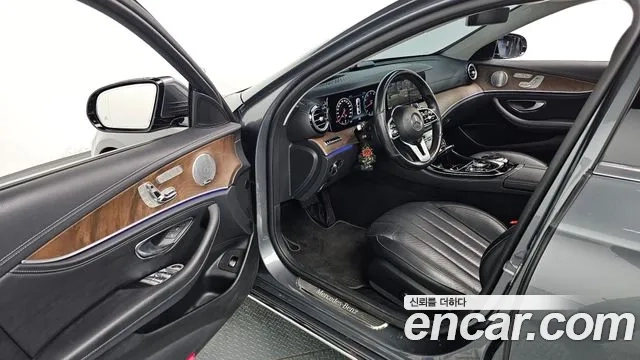 Mercedes-Benz E-Class W213 2019 Серый из Кореи, фото 2