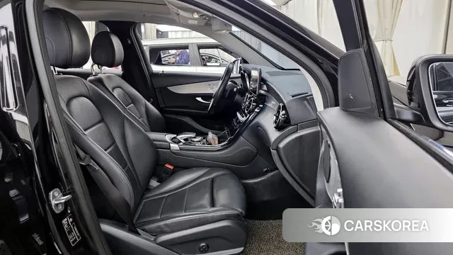 Mercedes-Benz GLC-Class X253 2018 Черный из Кореи, фото 2