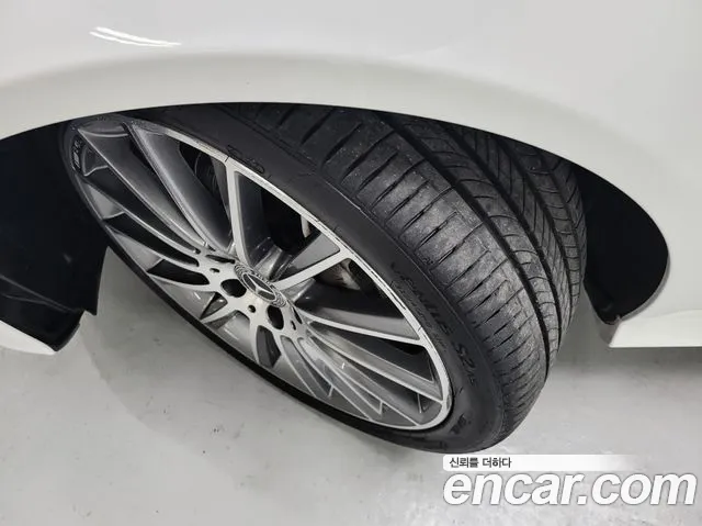 Mercedes-Benz C-Class W205 2018 Белый из Кореи, фото 2