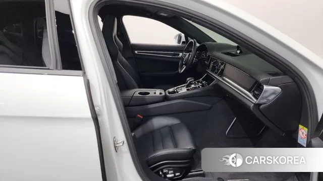 Porsche Panamera (971) 2019 Белый из Кореи, фото 2