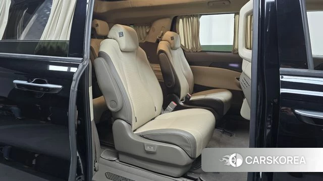 Kia Carnival 4th generation 2022 Черный из Кореи, фото 2