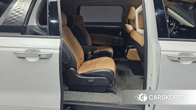 Kia Carnival 4th generation 2023 Белый из Кореи, фото 2