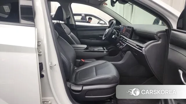 Hyundai The New Tucson (NX4) 2024 Белый из Кореи, фото 2