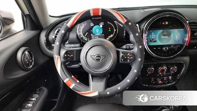 Mini Cooper Clubman 2021 Жемчужный цвет из Кореи, фото 2