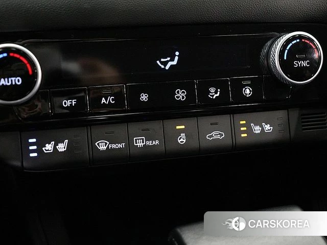 Hyundai The New Avante (CN7) 2023 Белый из Кореи, фото 2