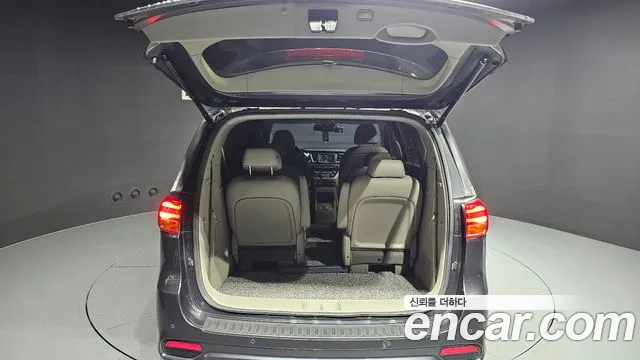 Kia The New Carnival id 2659782 из Кореи 2