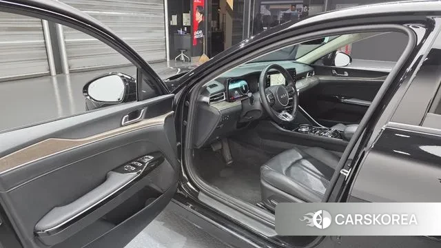 Kia K5 Hybrid 3rd Generation 2023 Черный из Кореи, фото 2