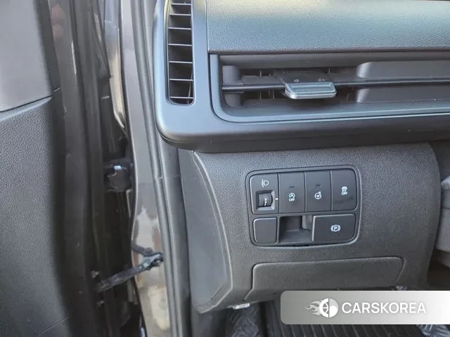 Hyundai Staria 2022 Серый из Кореи, фото 2