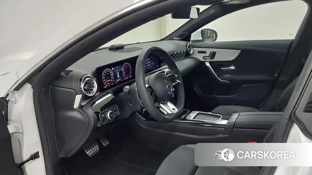 Mercedes-Benz CLA-Class C118 2024 Белый из Кореи, фото 2