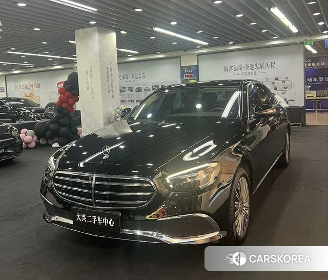 Mercedes-Benz E-class 2022 Черный из Китая, фото 2