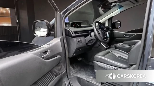 Hyundai Staria 2022 Серый из Кореи, фото 2