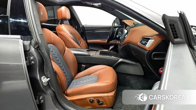 Maserati Ghibli 2019 Серый из Кореи, фото 2