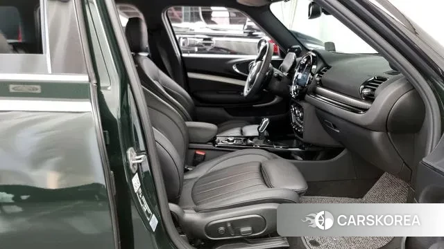 Mini Cooper S Clubman 2023 Черный из Кореи, фото 2