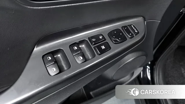 Hyundai Kona 2018 Черный из Кореи, фото 2