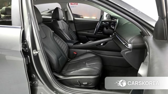 Hyundai The New Avante (CN7) 2024 Серый из Кореи, фото 2