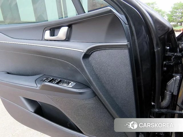 Kia K5 3rd generation 2022 Черный из Кореи, фото 2