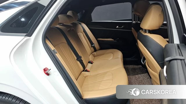Kia K5 3rd generation 2022 Белый из Кореи, фото 2