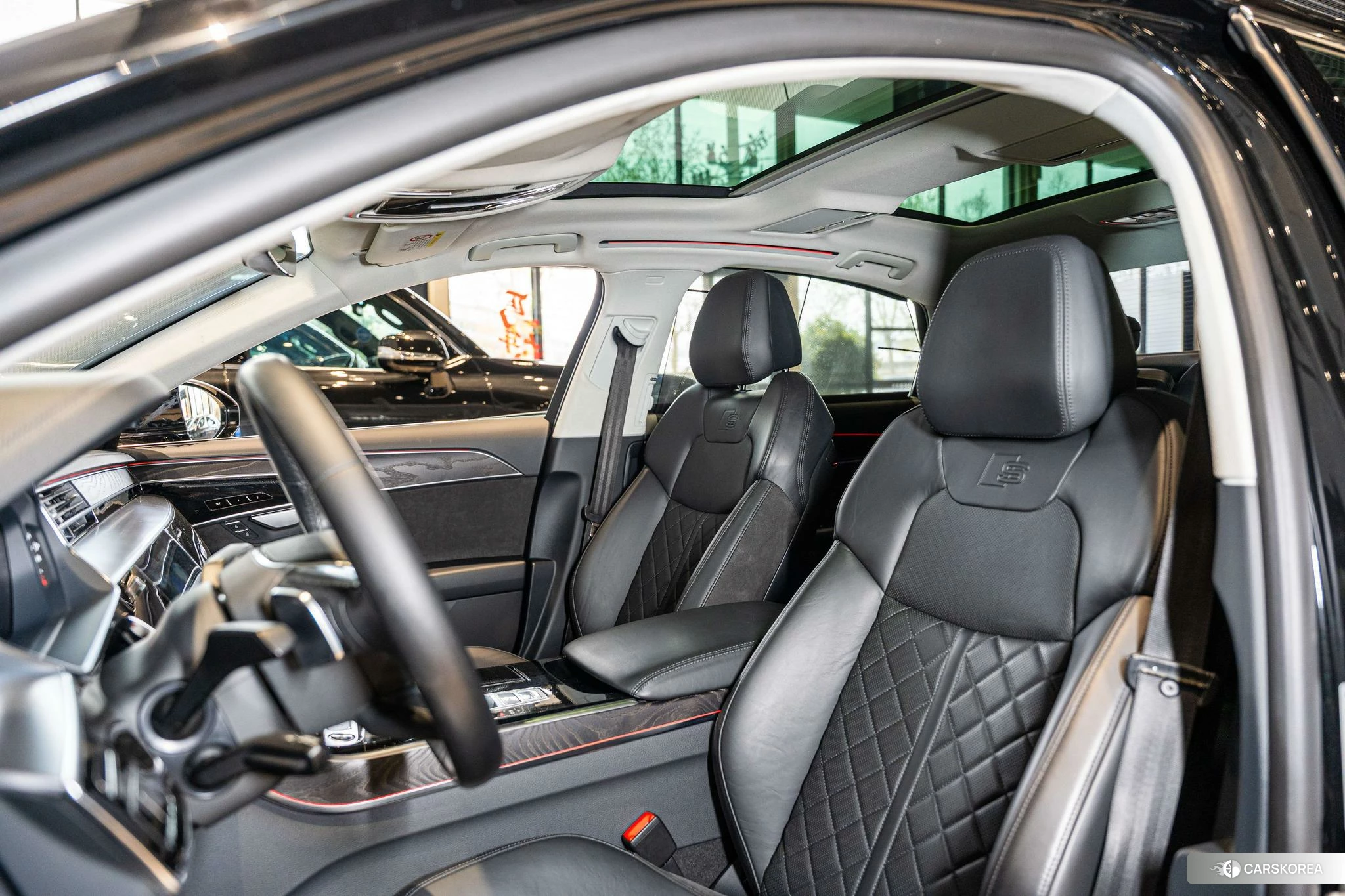 Audi A8 2020 Черный из Китая, фото 2