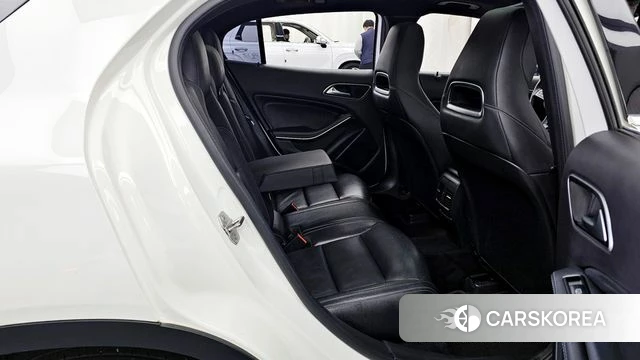 Mercedes-Benz GLA-Class X156 2018 Белый из Кореи, фото 2