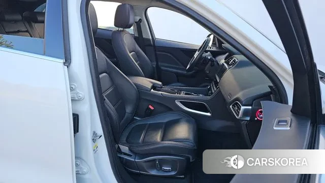 Jaguar F-PACE 2019 Белый из Кореи, фото 2