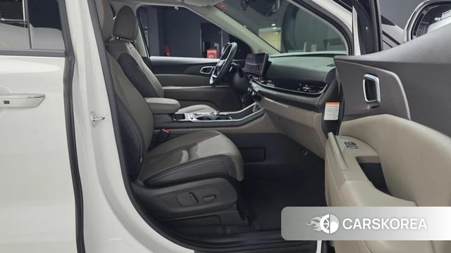 Kia The New Carnival 4th Generation 2025 Белый из Кореи, фото 2