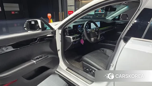 Hyundai Grandeur Hybrid (GN7) 2023 Белый из Кореи, фото 2