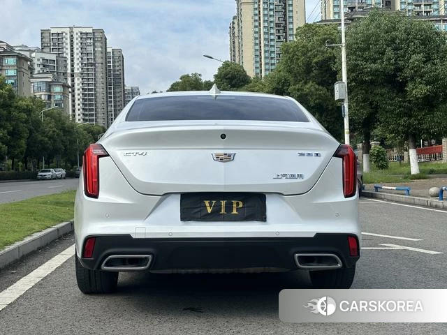 Cadillac CT4 2024 Белый из Китая, фото 2