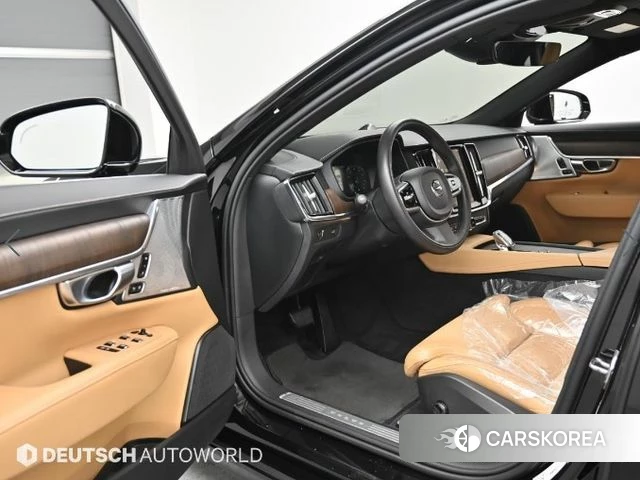 Volvo S90 2021 Черный из Кореи, фото 2