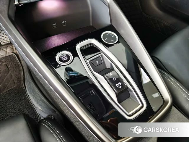 Audi A3 2025 Белый из Китая, фото 2
