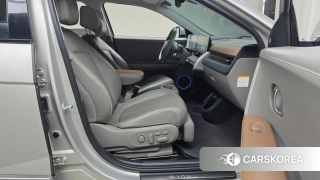 Hyundai Ionic 5 2022 Серебристо-серый из Кореи, фото 2