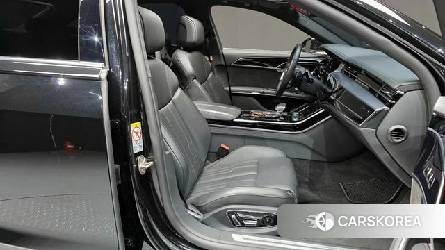 Audi A8 (D5) 2021 Черный из Кореи, фото 2