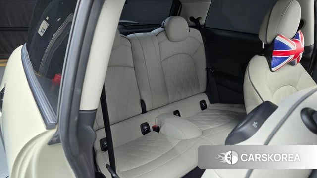 Mini Cooper S 2022 Жемчужный цвет из Кореи, фото 2