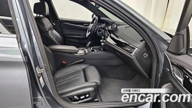 BMW 5 Series (G30) 2020 Серый из Кореи, фото 2