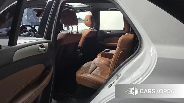 Mercedes-Benz GLE - Class W166 2018 Белый из Кореи, фото 2