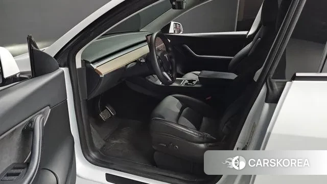 Tesla Model Y 2022 Белый из Кореи, фото 2