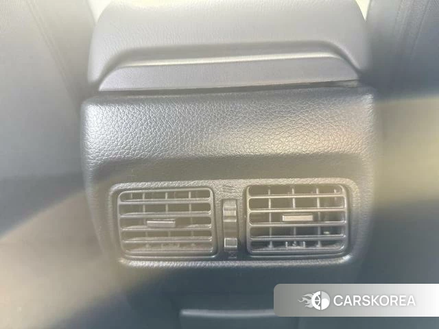 Nissan Xuan Yi 2023 Темно-серый из Китая, фото 2