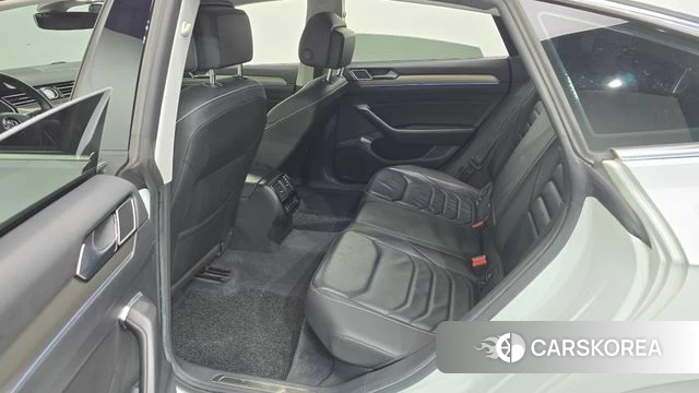 Volkswagen Arteon 2019 Белый из Кореи, фото 2