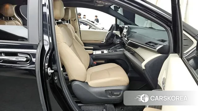 Toyota Sienna 4th Generation 2023 Черный из Кореи, фото 2