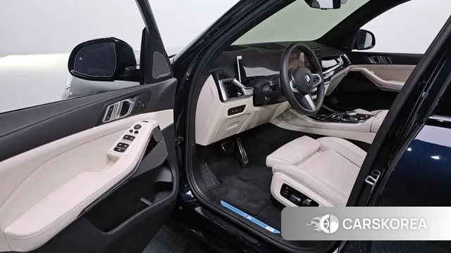 BMW X5 (G05) 2025 Черный из Кореи, фото 2