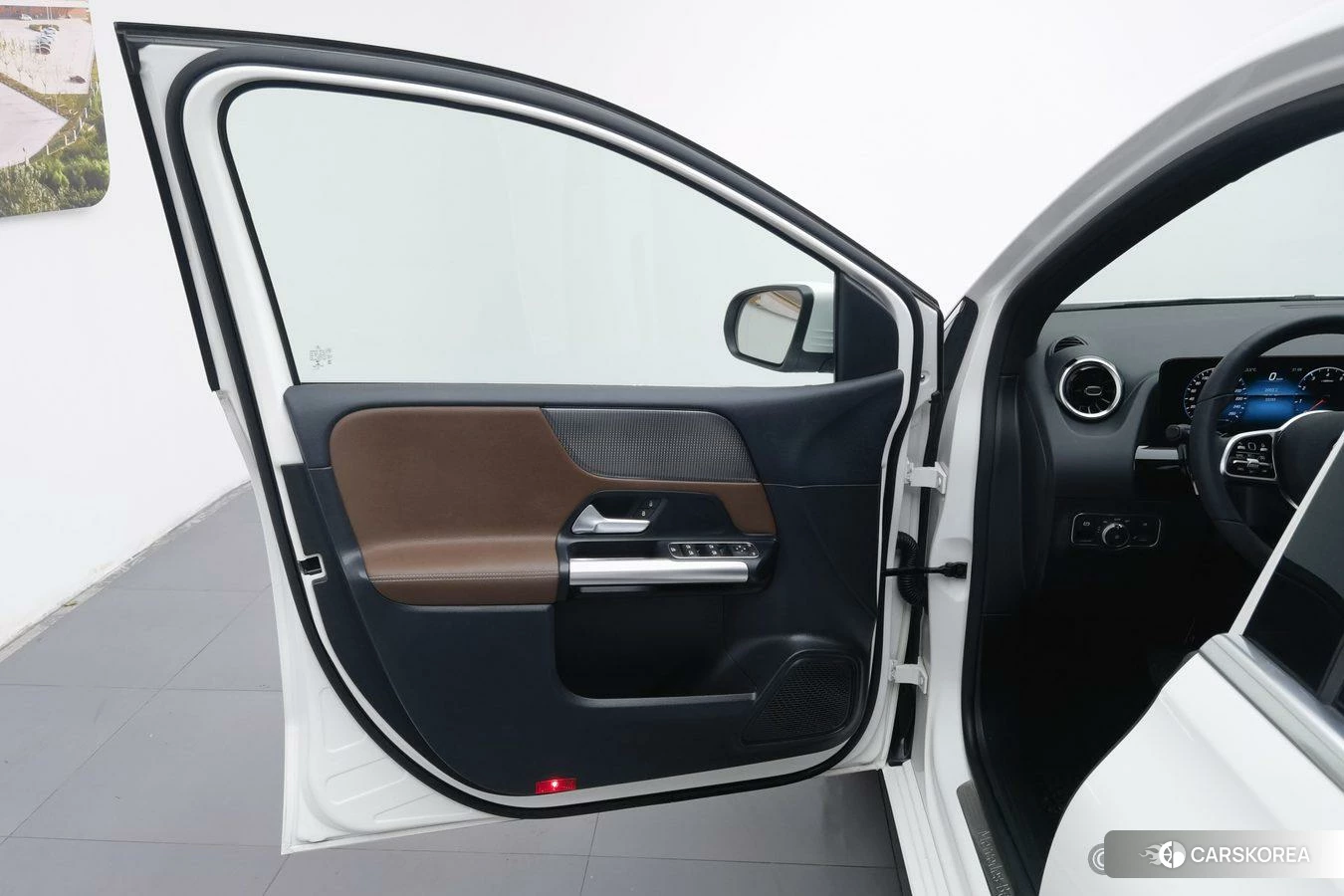 Mercedes-Benz Class B 2020 Белый из Китая, фото 2
