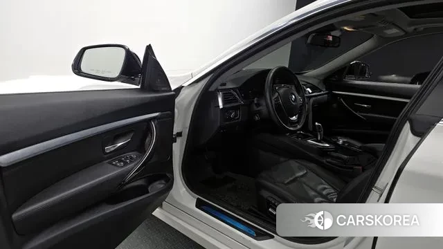 BMW 3 Series GT (F34) 2018 Белый из Кореи, фото 2