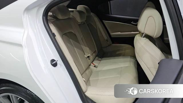 Genesis The New G70 2024 Белый из Кореи, фото 2