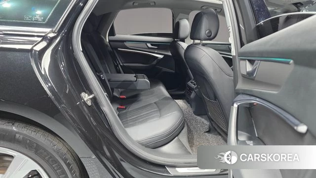 Audi A6 (C8) 2021 Черный из Кореи, фото 2