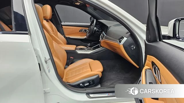 BMW 3 Series (G20) 2020 Белый из Кореи, фото 2