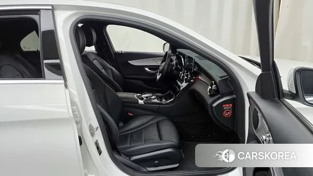 Mercedes-Benz C-Class W205 2020 Белый из Кореи, фото 2