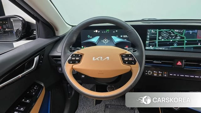 Kia EV6 2023 Черный из Кореи, фото 2