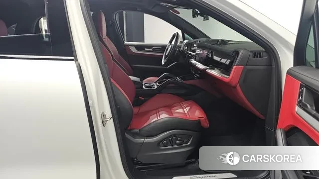 Porsche Cayenne (PO536) 2024 Белый из Кореи, фото 2