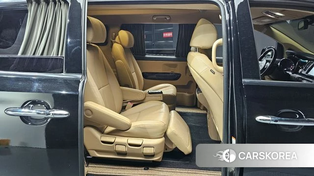 Kia The New Carnival 2018 Черный из Кореи, фото 2