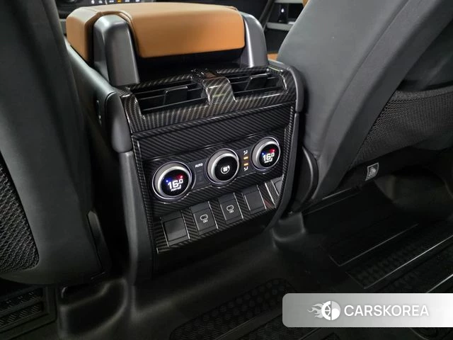 Land Rover Defender (L663) 2024 Белый из Кореи, фото 2